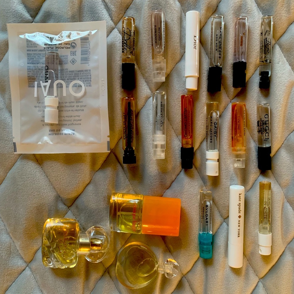 19 Perfume Samples